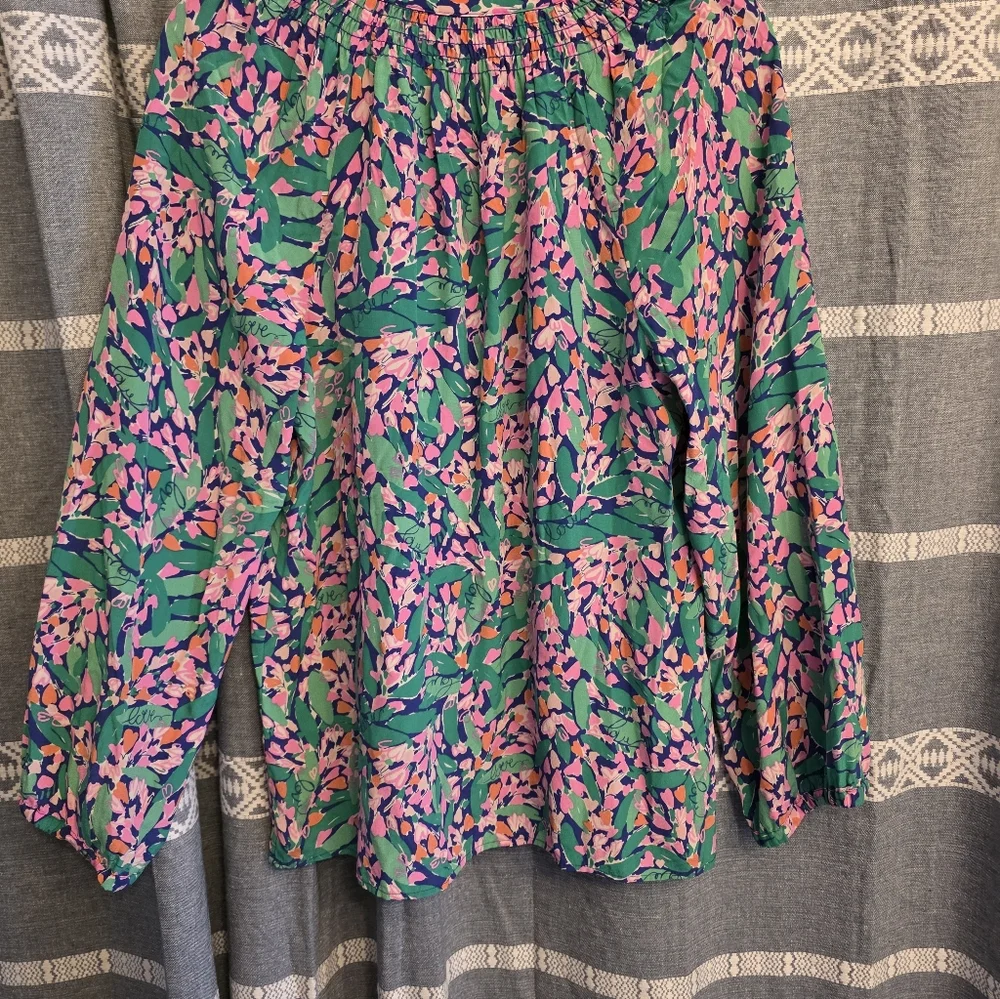 LILLY PULITZER 100% Silk Long Sleeve  Elsa Love Blouse Small - Picture 3 of 3